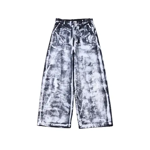 タレントが着用している洋服