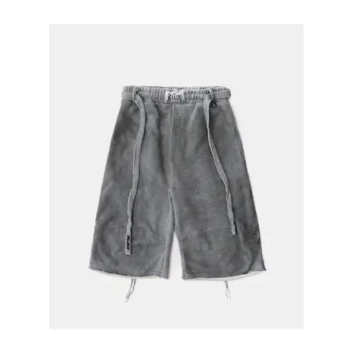 タレントが着用している洋服