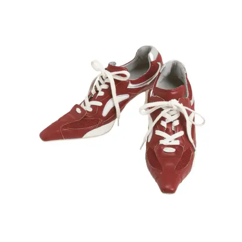 タレントが着用している洋服