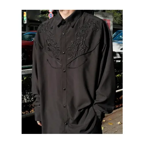 タレントが着用している洋服