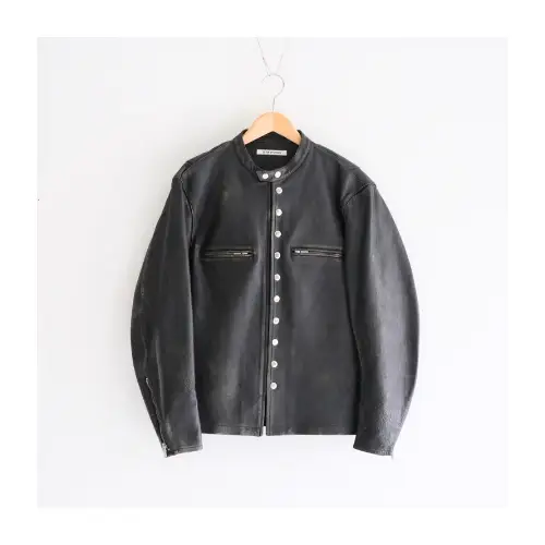 優里が着用しているSEVEN BY SEVENのレザージャケット