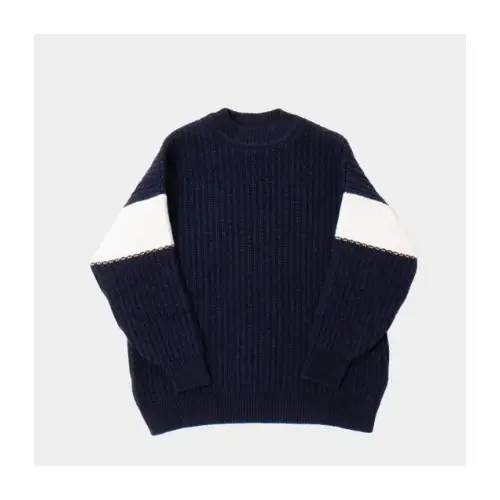 道枝駿佑が着用しているMANAVEのニット