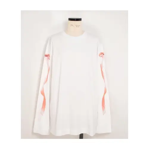 せいらが着用しているSimone RochaのロンT