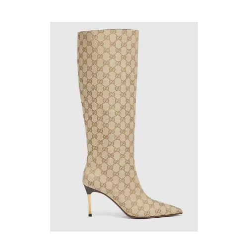 戸田恵梨香が着用しているGUCCIのブーツ