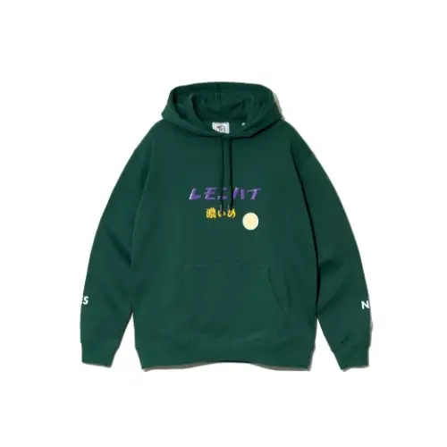 きりたんぽが着用しているgo slow caravanのパーカー