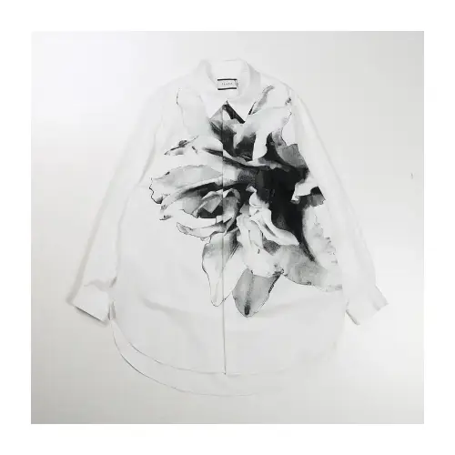 佐久間大介が着用しているTAAKKのシャツ・ブラウス