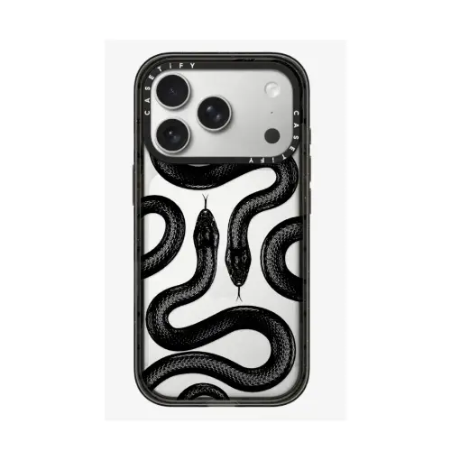 三吉彩花が着用しているCASETiFYのスマホケース