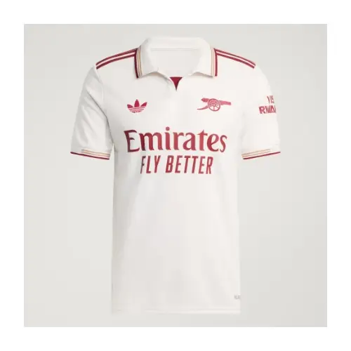 篠塚大輝が着用しているadidasのポロシャツ