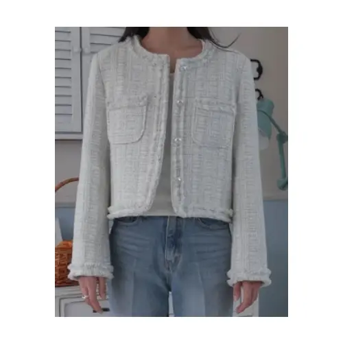 森香澄が着用しているDEHEVEのジャケット全般