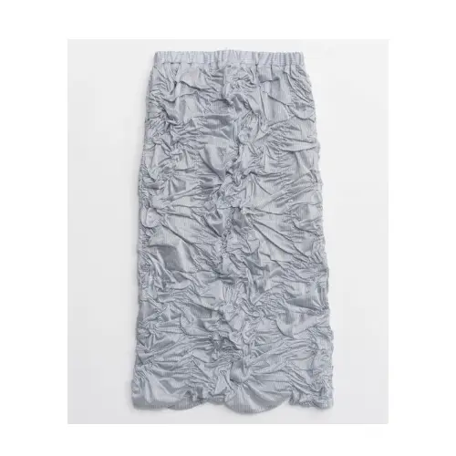 秋元真夏が着用しているMAISON SPECIALのスカート（ロング）