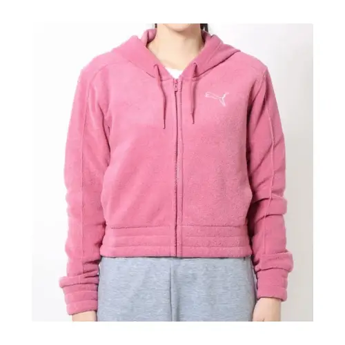 きりたんぽが着用しているPUMAのパーカー