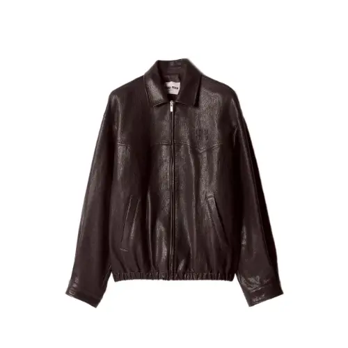 やまとが着用しているMIU MIUのレザージャケット