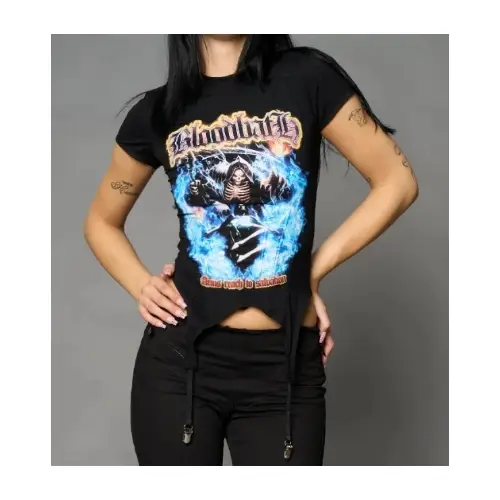 KOHARUが着用しているNAMILIAのTシャツ