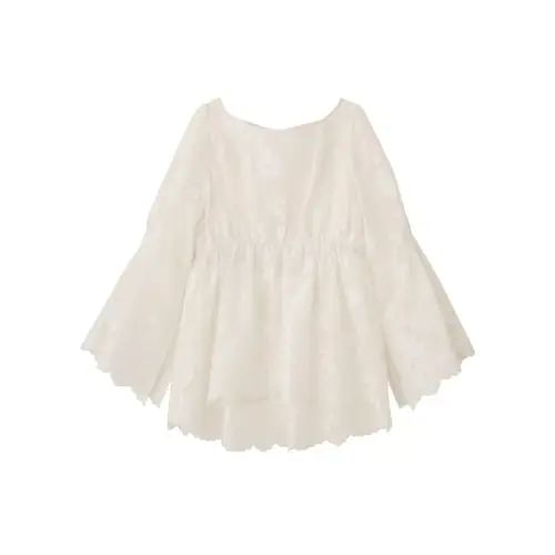 堤礼実が着用しているCOCO DEALのシャツ・ブラウス