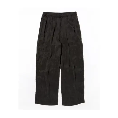 赤西仁が着用しているKIMMYのパンツ（ロング）