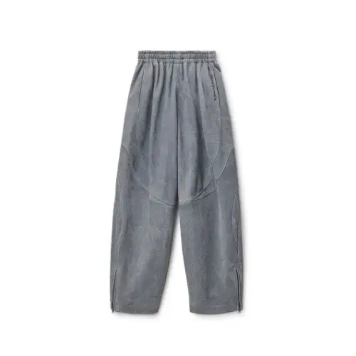 佐久間大介が着用しているAlexander Wangのパンツ（ロング）