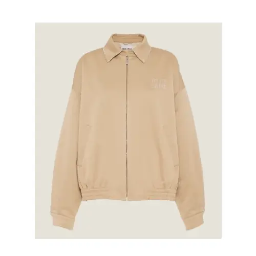 鎮西寿々歌が着用しているMIU MIUのジャケット全般