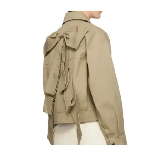 中町綾が着用しているSANDY LIANGのジャケット全般