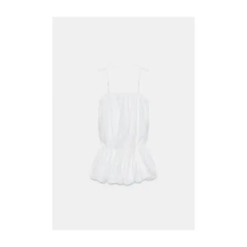 みゆが着用しているZARAのワンピース・ドレス