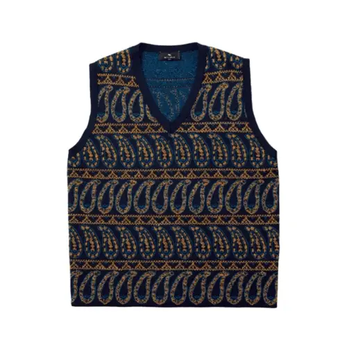 髙橋海人が着用しているETROのベスト