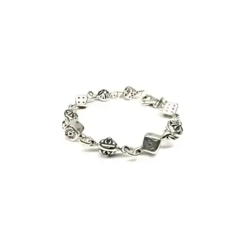 佐野勇斗が着用しているChrome Heartsのブレスレット