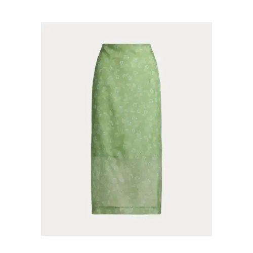 ウィンターが着用しているPOLO RALPH LAURENのスカート（ロング）