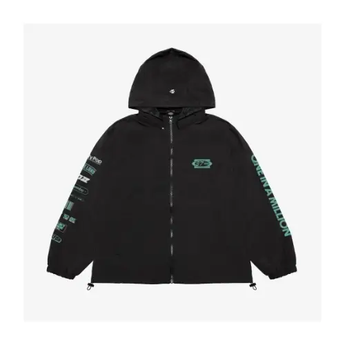 ミナが着用しているTWICEのパーカー