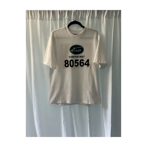 ラウールが着用しているAris TatalovichのTシャツ