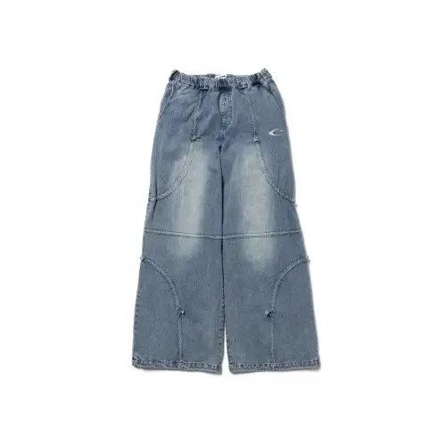 宮舘涼太が着用しているCPGのパンツ（ロング）