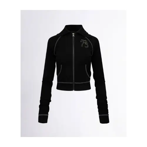 YURIが着用しているSCULPTORのジャケット全般