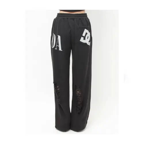 エアが着用しているGYDAのパンツ（ロング）