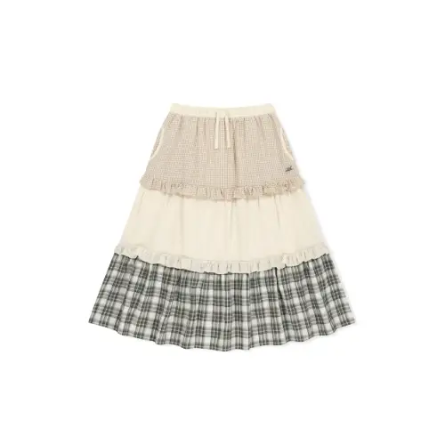 在原みゆ紀が着用しているSunloveのスカート（ロング）