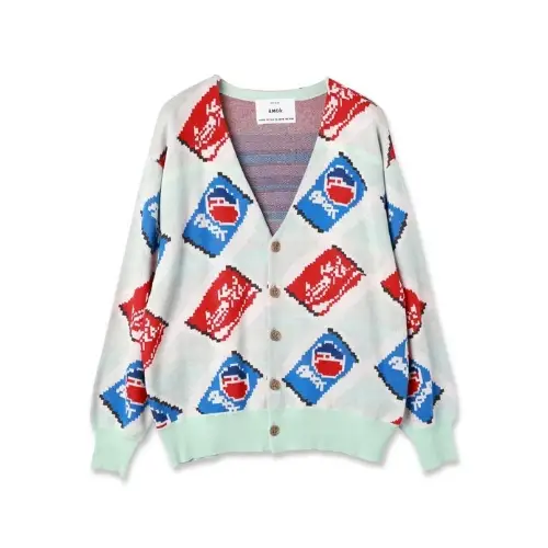 佐久間大介が着用しているAMOKのカーディガン