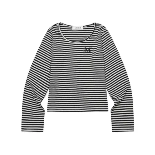 浅見めいが着用しているMUCENTのロンT