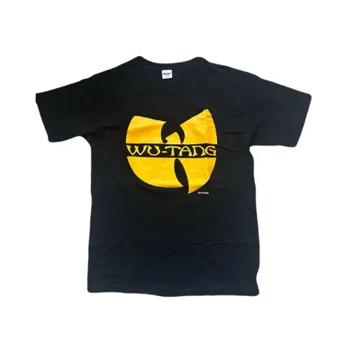 SHUNTOが着用しているWu Tang ClanのTシャツ