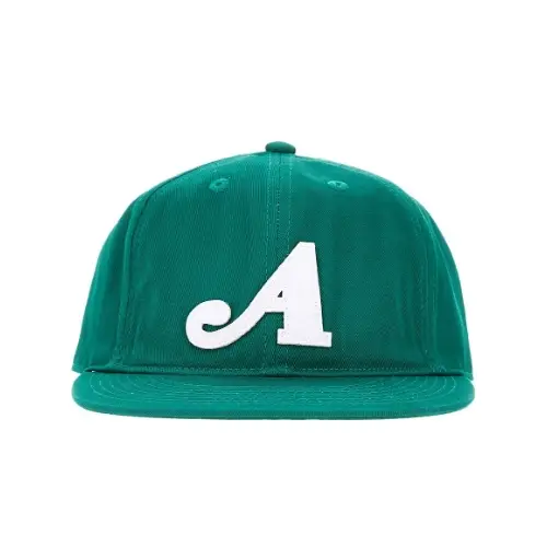 AyumuImazuが着用しているAwake NYのキャップ