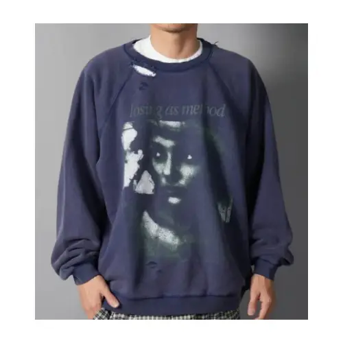 岸優太が着用しているBASKETCASEのスウェット