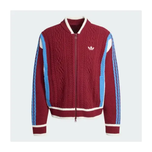 フィリックスが着用しているadidasのカーディガン