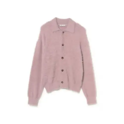 佐野勇斗が着用しているCMMN SWDNのカーディガン