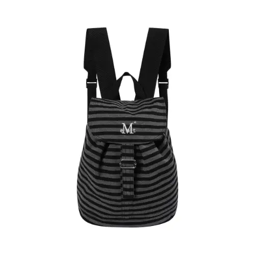 浅見めいが着用しているMUCENTのバックパック・リュックサック