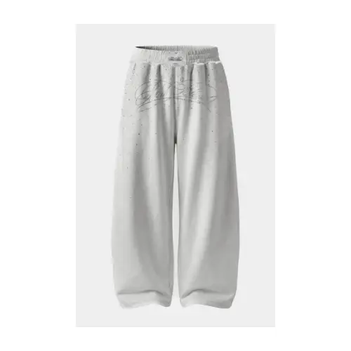 浅見めいが着用しているBADBLOODのパンツ（ロング）