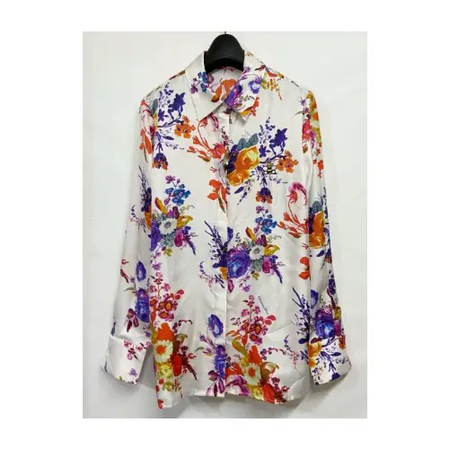 大森元貴が着用しているDIORのシャツ・ブラウス