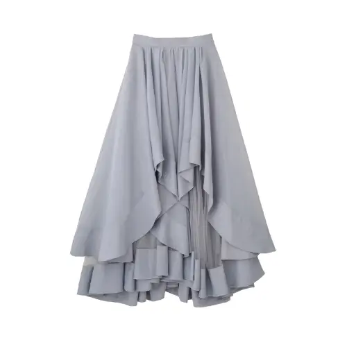 堤礼実が着用しているCOCO DEALのスカート（ロング）