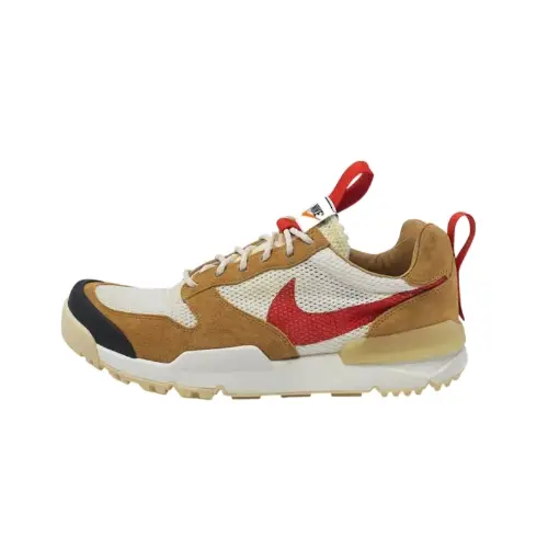 宇多田ヒカルが着用しているNIKEのスニーカー