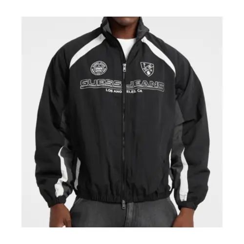 ヒョンジンが着用しているGUESS JEANSのジャケット全般