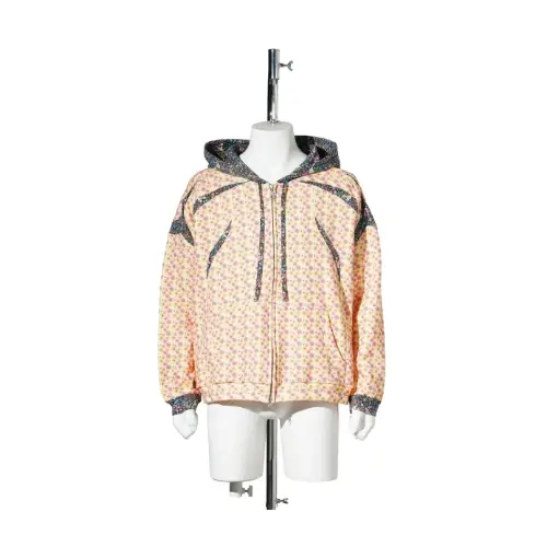 JUNONが着用しているPaolina Russoのパーカー