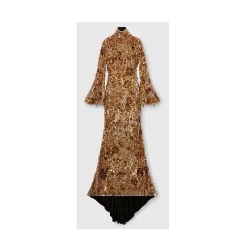 戸田恵梨香が着用しているGUCCIのワンピース・ドレス