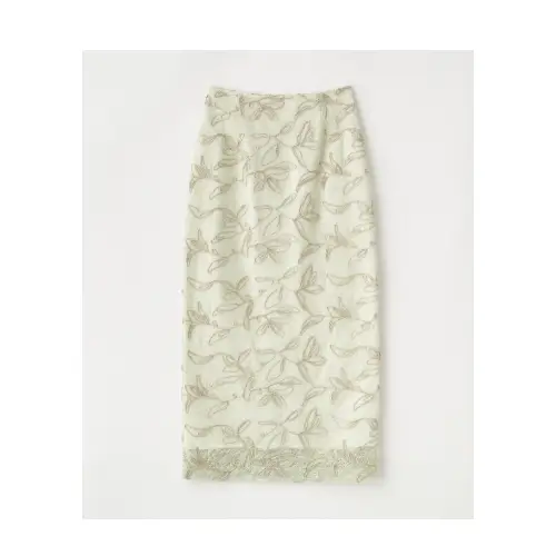 堤礼実が着用しているStola.のスカート（ロング）