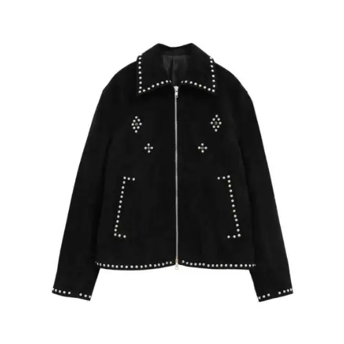 広瀬すずが着用しているCLANEのレザージャケット