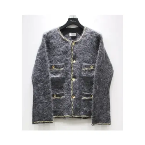 ヒョンジンが着用しているBED J.W. FORDのカーディガン